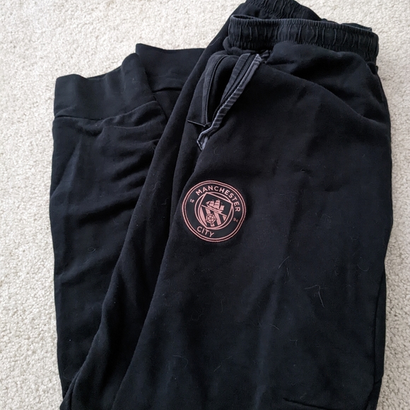 Manchester City Men's Puma Jogger Sweatpants - Picture 1 of 4